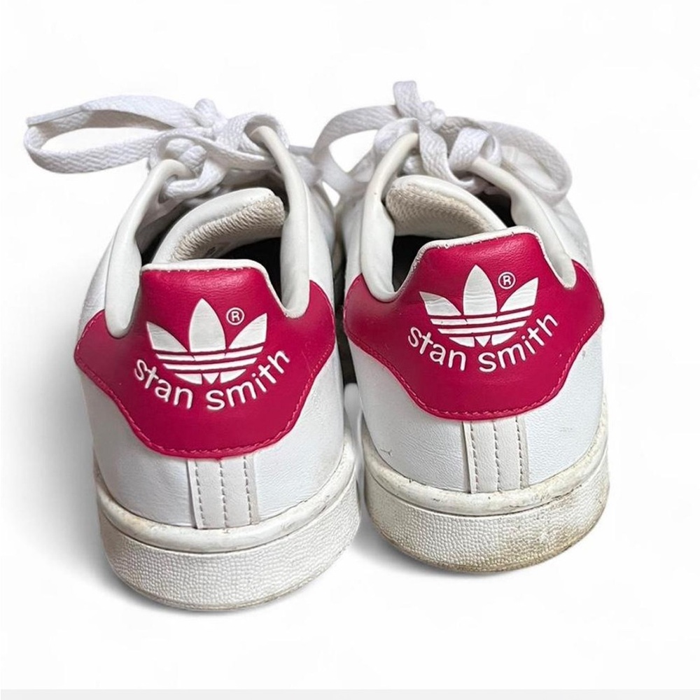 Adidas stan smiths with pink heel